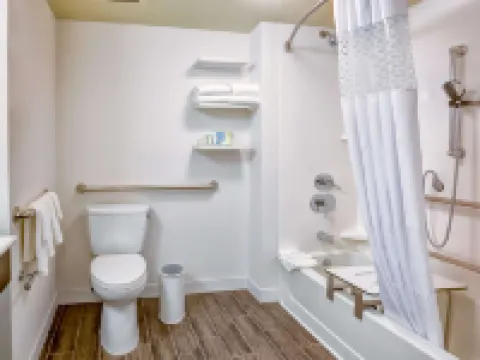 แฮมป์ตันอินน์ บอสตัน - นอร์วูด โรงแรมในนอร์วูด