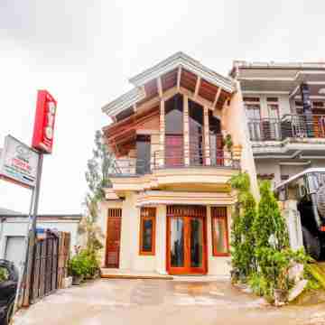 OYO 3004 Penginapan Bromo Adi Hotel Exterior