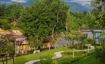 Binlha Raft Resort