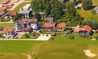 Hotel Alpenblick Attersee-Seiringer KG