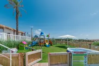Cumeja Beach Club & Hotel