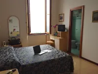 Hotel Croce di Savoia Hôtels à : Vallombrosa
