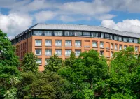 Dorint Hotel Bremen Hotels near Irgendwo