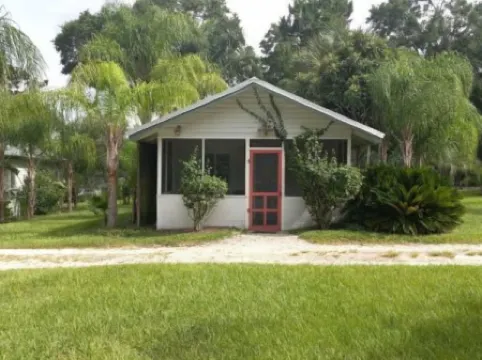 Stegbone's Fish Camp and Resort