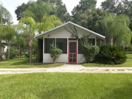 Stegbone's Fish Camp and Resort