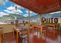 Friends Hotel & Rooftop - Historic Center & Museums