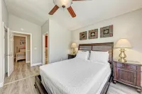 May Specials • Walk to Beach • Pool • Private Sun Deck • New Kitchen