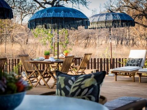 Safari Moon Luxury Bush Lodge