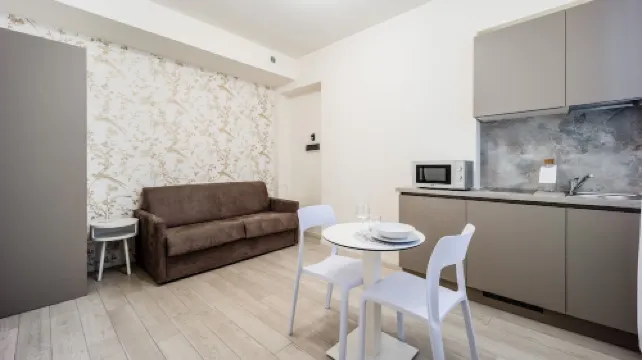 Italianway - the B Village Business