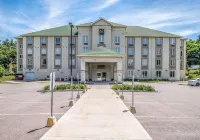 Quality Inn - piscina