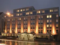 NH Hamburg Mitte Hotel dekat Stadion Tenis Am Rothenbaum