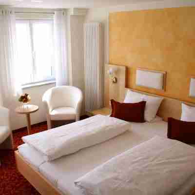 Hotel Zur Krone Rooms