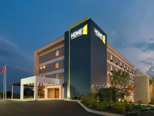 Home2 Suites by Hilton Clarksville/Ft. Campbell - Parkplatz