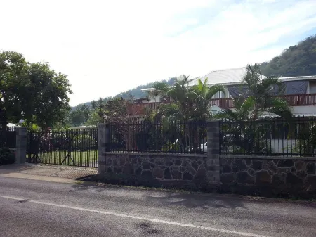 Apia Inn Отели в г. Si'umu