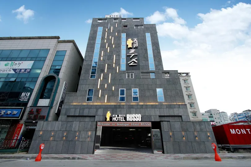 Russo Hotel