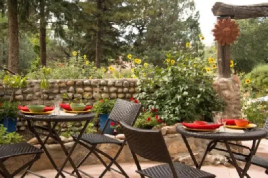 Inn of the Turquoise Bear Hotel a 