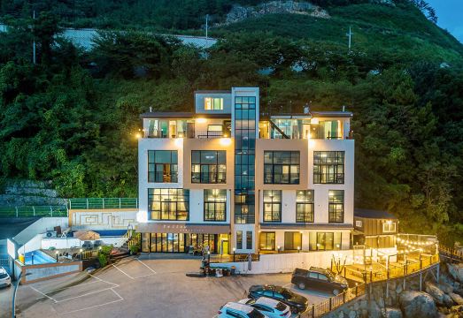 1. 여수 옐로우서브..