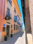 호텔 알다 로스 템플라리오스 Torre Del Reloj 주변 호텔