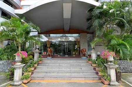 Tara Garden Hotel