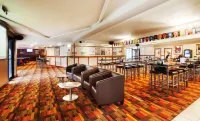 Nightcap at Balaclava Hotel - bar
