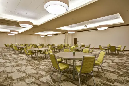 Home2 Suites by Hilton Dallas Downtown at Baylor Scott & White