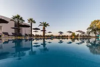 Mythic Summer Hotel - Beach