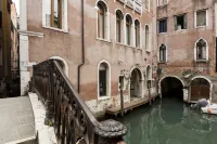 阿爾安吉羅藝術飯店 聖馬可大教堂附近的飯店