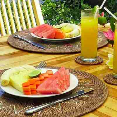 Villa Senang Senggigi Dining/Meeting Rooms
