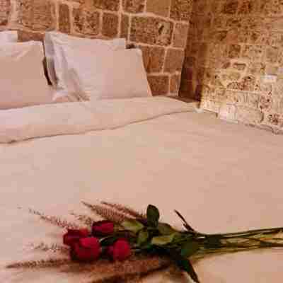 Honey Suite Rooms