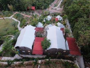 Arkamaya Sembung Resort & Glamping