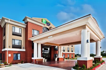 Holiday Inn Express & Suites Ponca City