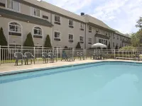 Econo Lodge Whitehall Near Michigan's Adventure Hotel a White River Township