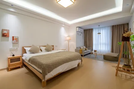 Xuzhou Squirrel Homestay (Tongshan Wanda Plaza) Отели рядом с достопримечательностью «Jiuzhou College of Vocation & Technology»