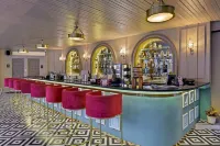 Swaroop Vilas - Lake Facing Boutique Hotel - bar
