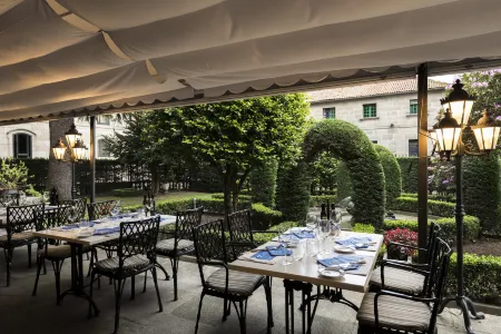 Parador de Pontevedra Отели в г. Комбарро