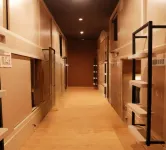 Rosalyne Sleepbox Stasiun Tugu Hotels in Tegalrejo