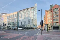 DoubleTree by Hilton Manchester Piccadilly Hotels near Chetham's Library
