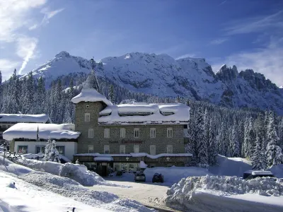 Hotel Castel Latemar فنادق في Welschnofen