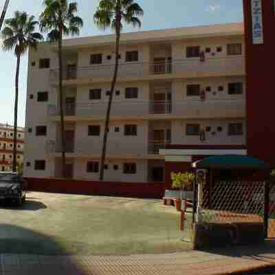 Apartamentos Strelitzias Hotel Exterior