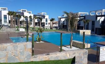 Apartment with 2 Bedrooms in Punta Prima, with Pool Access, Furnished
