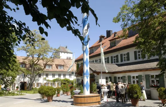 巴爾瓦海加斯特霍夫阿英酒店