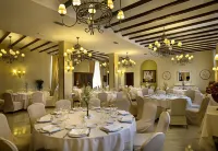 Hotel Alcázar de la Reina