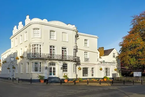 The Royal Adelaide Hotel - parking