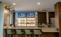 Courtyard Fargo - bar