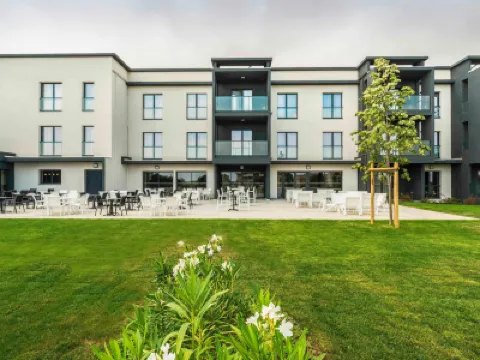 巴斯蒂亞比古里亞美居水療酒店 酒店