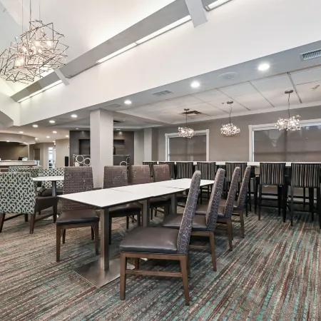 Residence Inn Charlotte Piper Glen Отели в г. Шарлотт