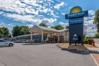 Travelodge by Wyndham Charles Town/Harpers Ferry Hotels in Charles Town