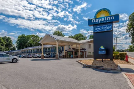 Travelodge by Wyndham Charles Town/Harpers Ferry Отели в г. Бакмарш