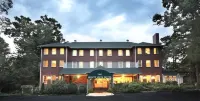 The Monte Vista Hotel Hotels in Black Mountain