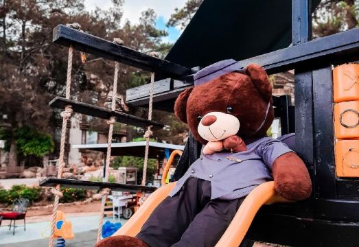 정원 전망의 럭셔리 다이닝